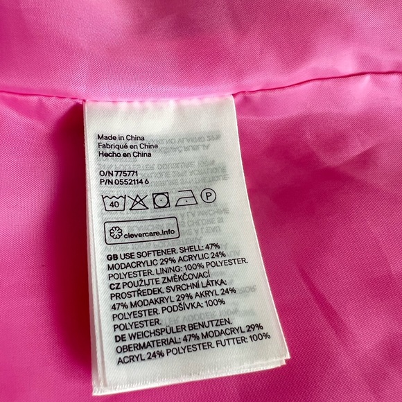 PLUSH faux fur jacket in Bubblegum Pink by H&M.  Size women's 6 - Picture 5 of 8